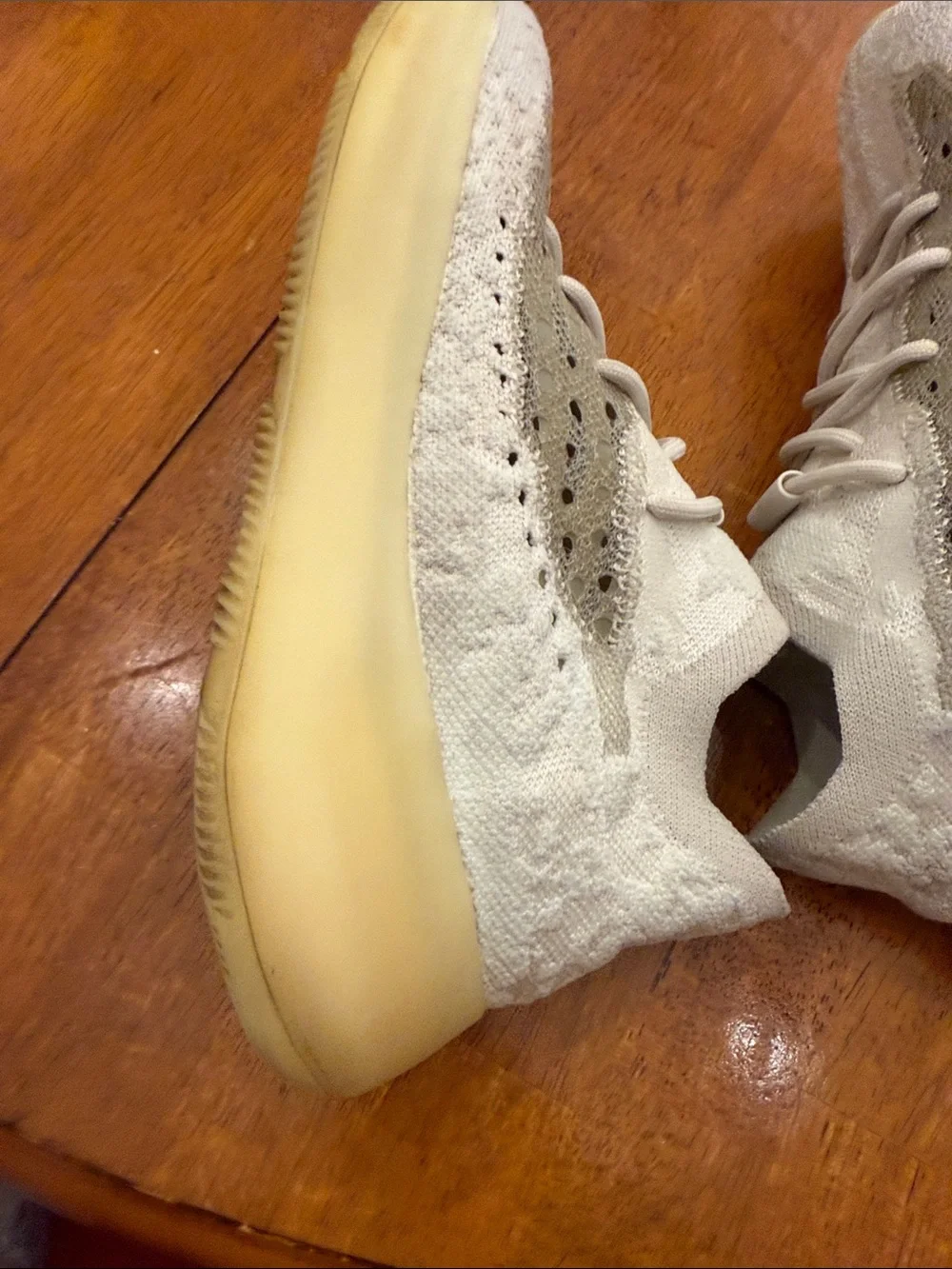 adidas Yeezy Boost 380 Calcite Glow GZ8668 2020 White Gray Primeknit size 9.5